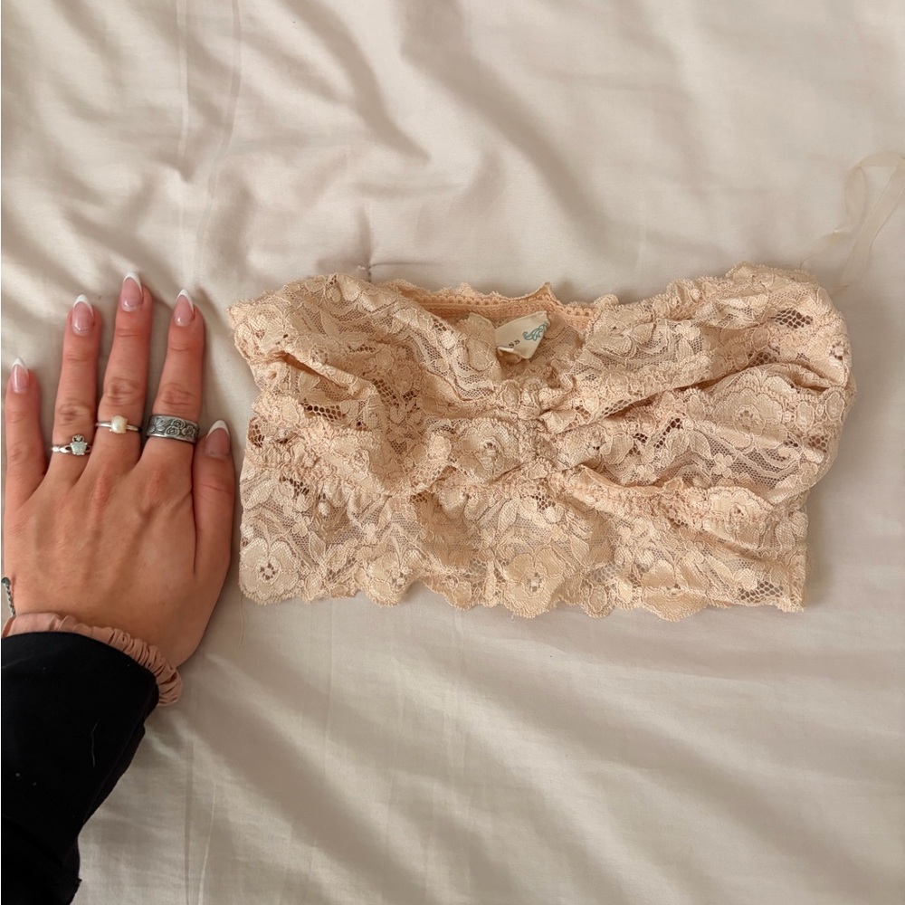 Lace strapless bralette bandou